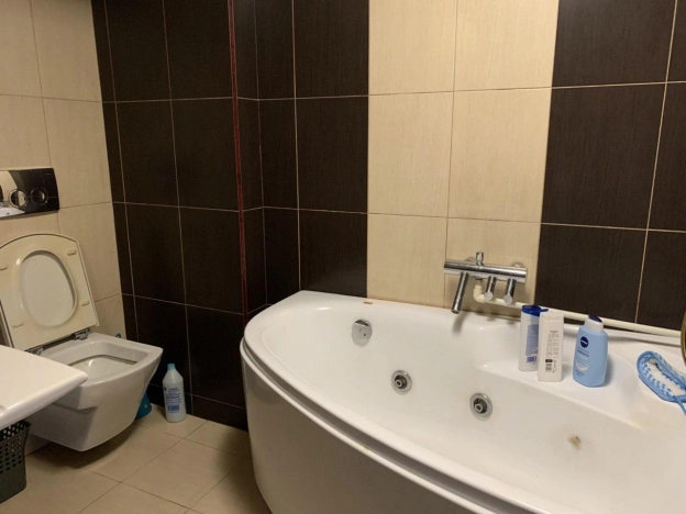 Купить квартиру на улице Калашникова в Улан-Удэ. Вариант № 9993752, 23, площадь -  квм, цена 15000000 рублей