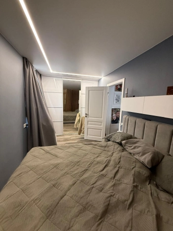 Купить четырехкомнатную квартиру в Новосибирской области. Вариант № 9416385, 25, площадь -  квм, цена 8500000 рублей