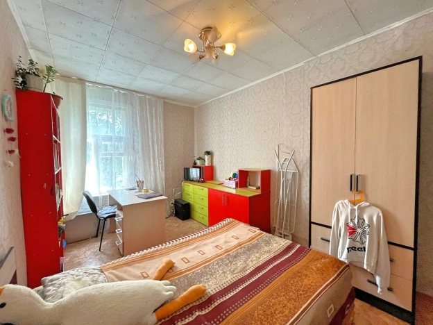 Купить четырехкомнатную квартиру в Вологде. Вариант № 55625, 6, площадь -  квм, цена 3800000 рублей