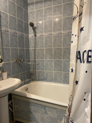 Купить трехкомнатную квартиру в районе Ленинский в Новосибирске. Вариант № 48442, 14, площадь -  квм, цена 6300000 рублей