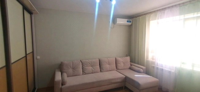 Купить однокомнатную квартиру на улице Кирпичная в Ейске. Вариант № 3741795, 1, площадь -  квм, цена 5599000 рублей