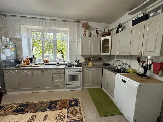 Купить дом в Элисте. Вариант № 5922172, 9, площадь -  квм, цена 17000000 рублей