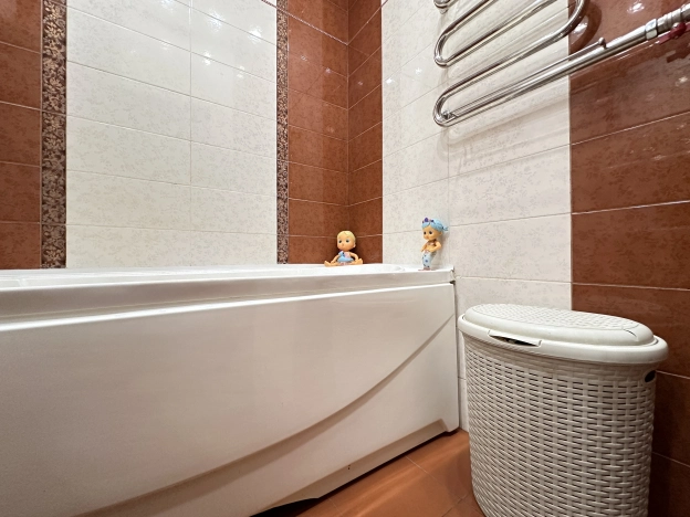 Купить квартиру у метро Бунинская аллея в Москве. Вариант № 7552914, 23, площадь -  квм, цена 18600000 рублей