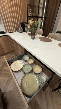 Купить квартиру в Москве. Вариант № 10625358, 10, площадь -  квм, цена 50000000 рублей