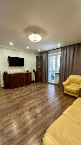 Купить двухкомнатную квартиру в Омске. Вариант № 7783882, 0, площадь -  квм, цена 6400000 рублей