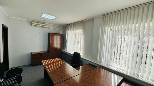 Снять коммерческую недвижимость в Новосибирске. Вариант № 6628596, 0, площадь -  квм, цена 110000 рублей