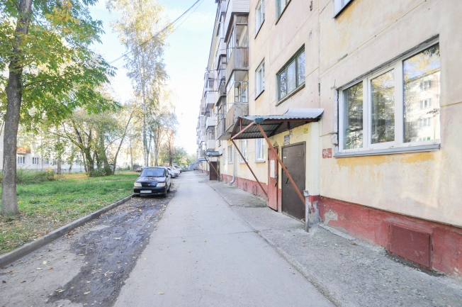 Купить комнату у метро Площадь Маркса в Новосибирске. Вариант № 3056021, 12, площадь -  квм, цена 1070000 рублей