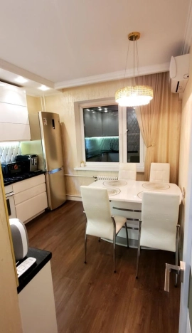 Купить квартиру в Москве. Вариант № 8156806, 32, площадь -  квм, цена 34700000 рублей