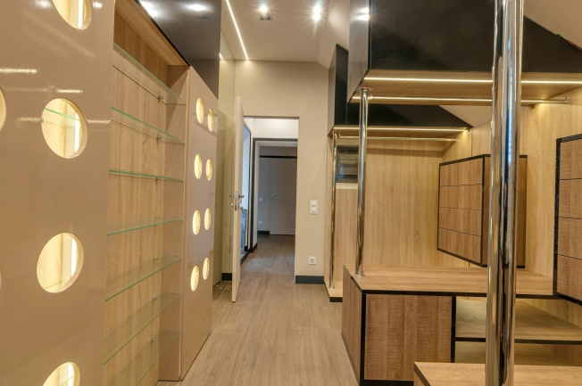 Купить квартиру в Вологодской области. Вариант № 7903724, 35, площадь -  квм, цена 28500000 рублей