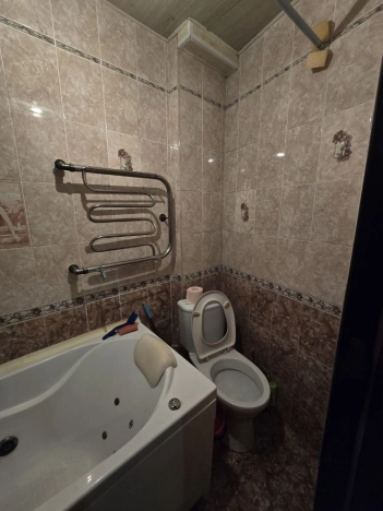 Купить трехкомнатную квартиру в районе Кировский в Ростове-на-Дону. Вариант № 1045120, 10, площадь -  квм, цена 2900000 рублей