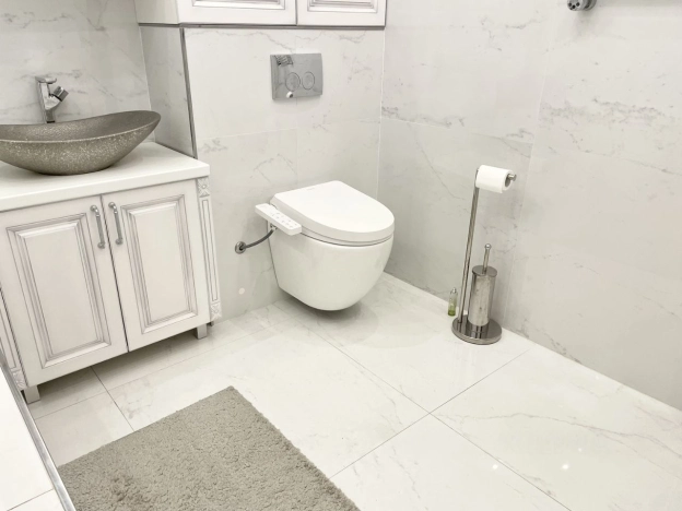 Купить квартиру в Москве. Вариант № 10382111, 24, площадь -  квм, цена 70000000 рублей