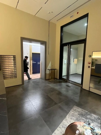 Купить квартиру в Москве. Вариант № 8096861, 15, площадь -  квм, цена 23990000 рублей