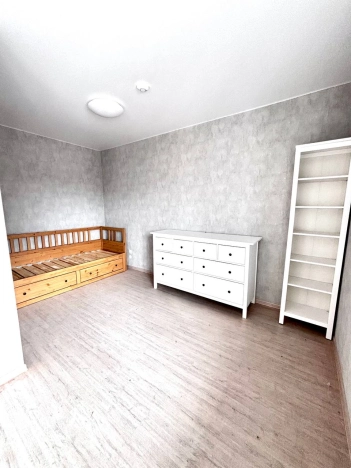 Купить двухкомнатную квартиру в Сыктывкаре. Вариант № 32747, 5, площадь -  квм, цена 8672000 рублей