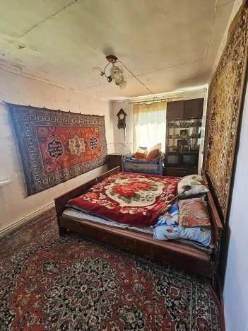 Купить дом на улице Совхозная в Тюменской области. Вариант № 362428, 6, площадь -  квм, цена 1700000 рублей