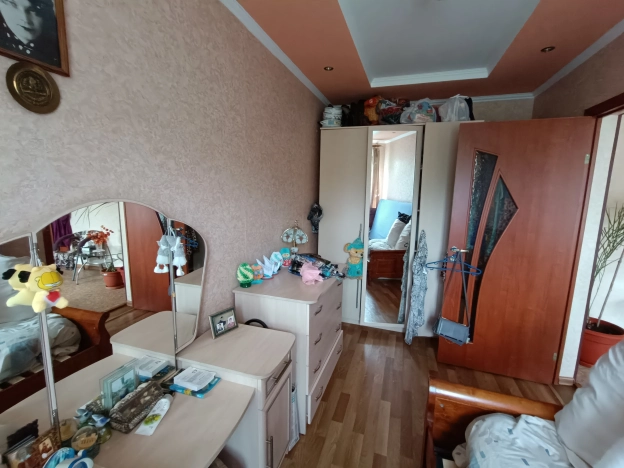 Купить двухкомнатную квартиру на вторичке в Калининградской области. Вариант № 16014, 3, площадь -  квм, цена 1400000 рублей