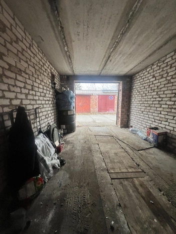 Купить гараж в Сыктывкаре. Вариант № 8010535, 1, площадь - квм, цена 1000000 рублей