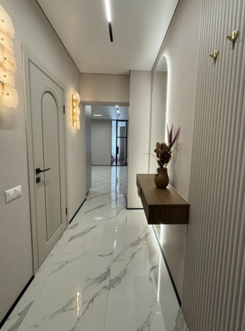 Купить двухкомнатную квартиру в Ростовской области. Вариант № 6733203, 7, площадь -  квм, цена 10800000 рублей