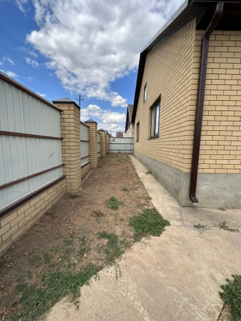 Купить дом на улице Хомутникова в Элисте. Вариант № 5081, 10, площадь -  квм, цена 7300000 рублей