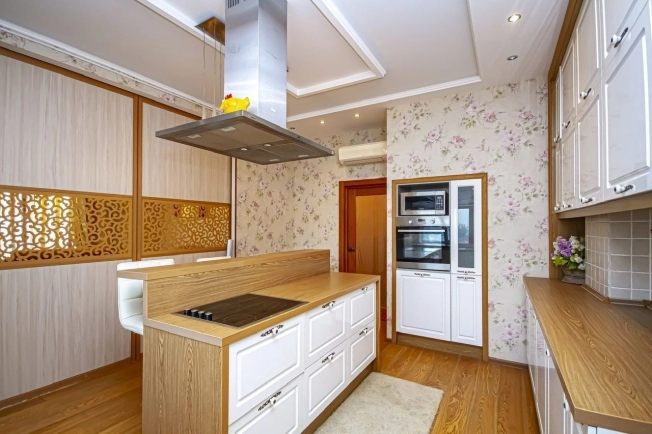 Купить двухкомнатную квартиру на улице Линейная в Новосибирской области. Вариант № 9261364, 0, площадь -  квм, цена 12450000 рублей