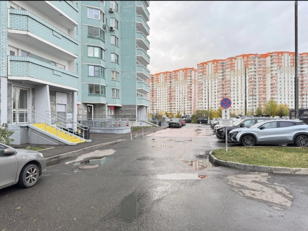 Купить квартиру в Москве. Вариант № 8599674, 42, площадь -  квм, цена 26000000 рублей