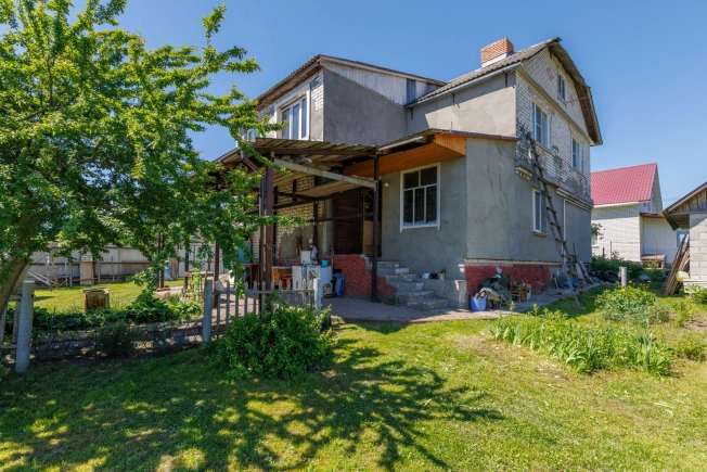 Купить дом на улице Берёзовая в Брянской области. Вариант № 6854, 34, площадь -  квм, цена 12999000 рублей