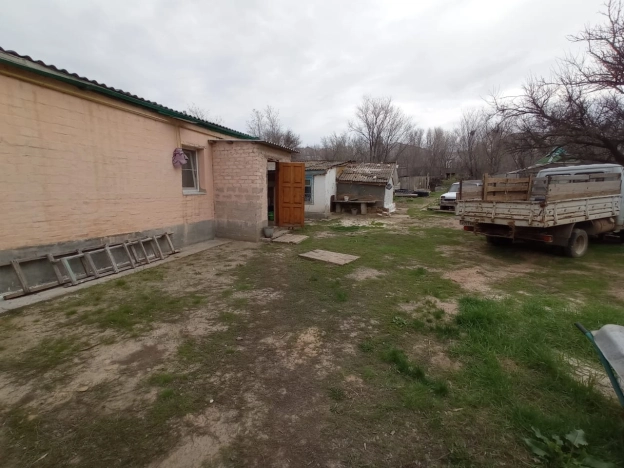 Купить дом на улице Братьев Алёхиных в Элисте. Вариант № 6566, 2, площадь -  квм, цена 13500000 рублей