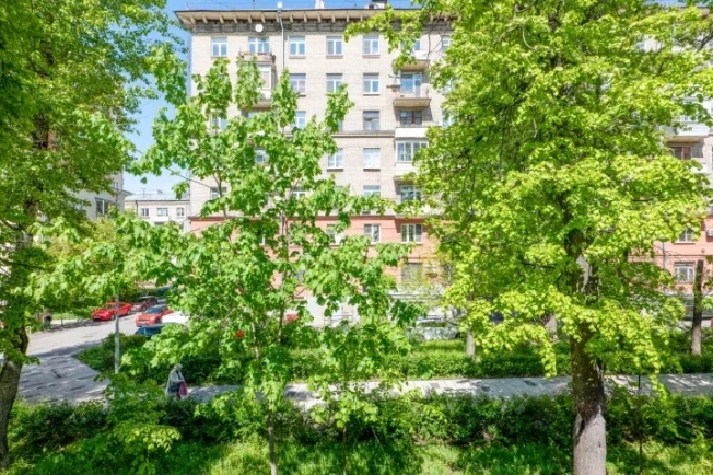 Купить квартиру в Москве. Вариант № 9339115, 14, площадь -  квм, цена 23900000 рублей