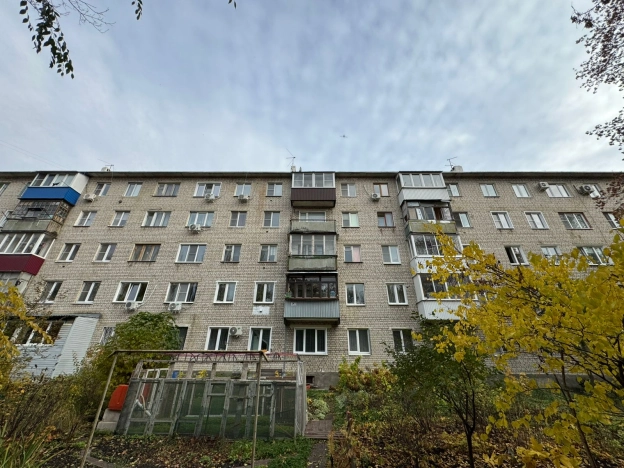 Купить квартиру в Липецкой области. Вариант № 8010167, 33, площадь -  квм, цена 3500000 рублей