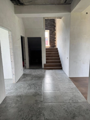 Купить дом в Москве. Вариант № 10218933, 12, площадь -  квм, цена 13000000 рублей