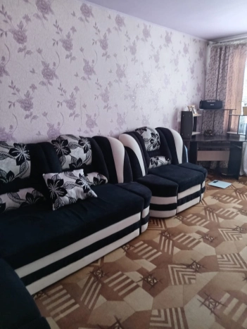 Купить двухкомнатную квартиру на улице Пролетарская в Алтайском крае. Вариант № 9144104, 8, площадь -  квм, цена 2150000 рублей