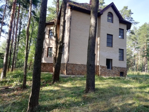 Купить дом на улице Лесная в Ярославской области. Вариант № 2992259, 0, площадь -  квм, цена 24890000 рублей