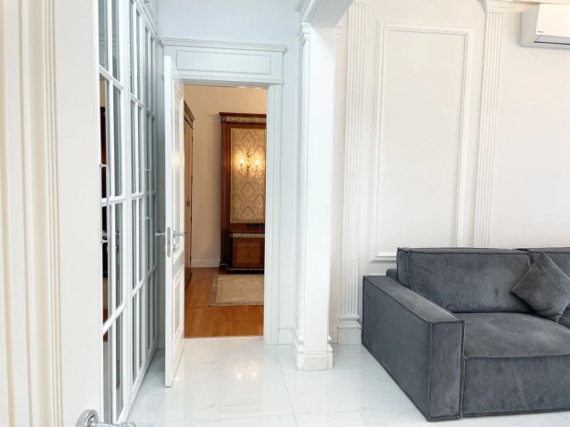 Купить квартиру в Москве. Вариант № 10382111, 11, площадь -  квм, цена 70000000 рублей