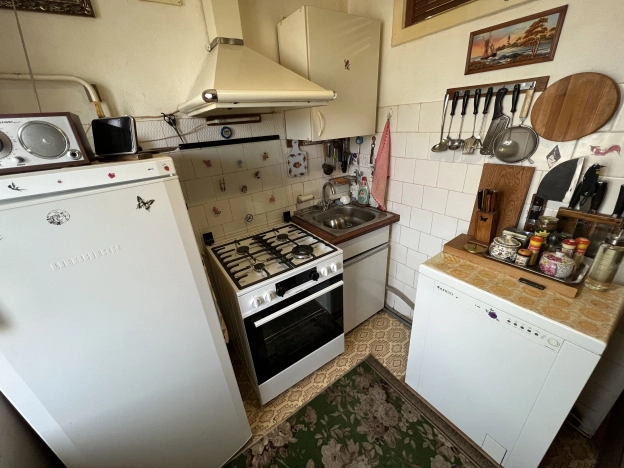 Купить двухкомнатную квартиру на улице Школьная в Калужской области. Вариант № 53241, 1, площадь -  квм, цена 2100000 рублей