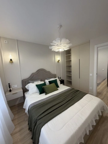 Купить двухкомнатную квартиру на улице Рождественская в Москве. Вариант № 10839834, 0, площадь -  квм, цена 16700000 рублей