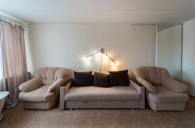 Купить однокомнатную квартиру на улице проезд Алексея Афанасьева в Петрозаводске. Вариант № 22444, 4, площадь -  квм, цена 4150000 рублей