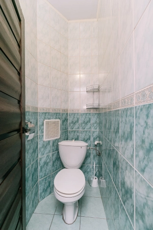 Купить трехкомнатную квартиру в районе Ленинский в Новосибирске. Вариант № 8462578, 16, площадь -  квм, цена 4699999 рублей