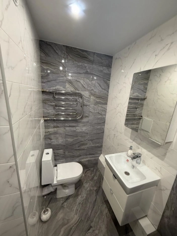 Купить двухкомнатную квартиру в Иркутске. Вариант № 9550004, 10, площадь -  квм, цена 15950000 рублей