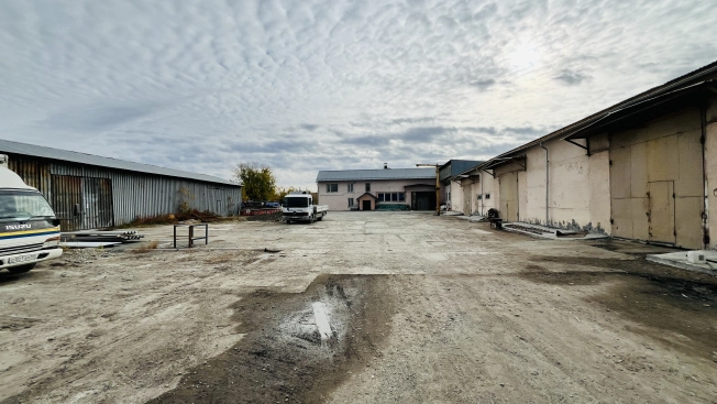 Снять коммерческую недвижимость в Новосибирске. Вариант № 14798, 9, площадь -  квм, цена 100000 рублей