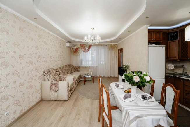 Купить квартиру в Омске. Вариант № 10199638, 1, площадь -  квм, цена 8365000 рублей