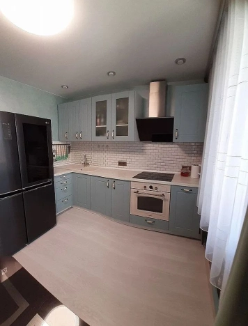 Купить трехкомнатную квартиру на улице Жилмассив в Новосибирской области. Вариант № 9561293, 5, площадь -  квм, цена 10400000 рублей