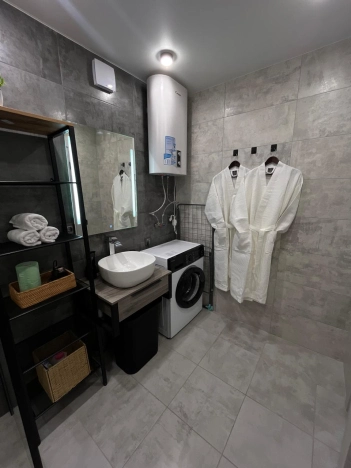 Купить дом в Кемеровской Области — Кузбассе. Вариант № 26256, 42, площадь -  квм, цена 36000000 рублей