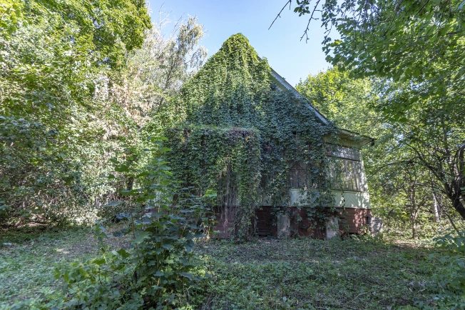 Купить земельный участок у метро Корниловская в Москве. Вариант № 28739, 13, площадь -  квм, цена 28500000 рублей