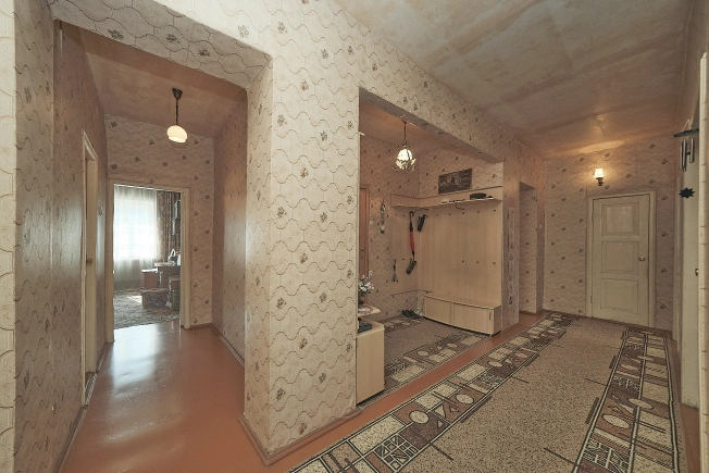 Купить четырехкомнатную квартиру в Рязани. Вариант № 5476683, 12, площадь -  квм, цена 19000000 рублей