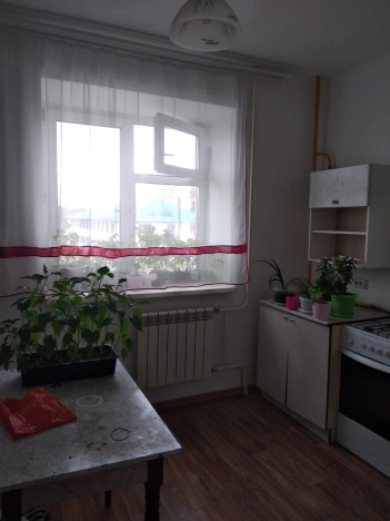 Снять квартиру на улице Ленская в Тобольске. Вариант № 40553, 3, площадь -  квм, цена 15000 рублей