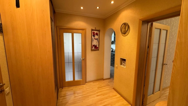 Купить трехкомнатную квартиру в районе Автозаводский в Нижнем Новгороде. Вариант № 50087, 11, площадь -  квм, цена 9750000 рублей