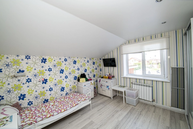 Купить дом на улице Школьная в Нижегородской области. Вариант № 8684619, 8, площадь -  квм, цена 24150000 рублей