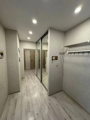 Купить трехкомнатную квартиру в районе Выборгский в Санкт-Петербурге. Вариант № 7973761, 12, площадь -  квм, цена 13800000 рублей