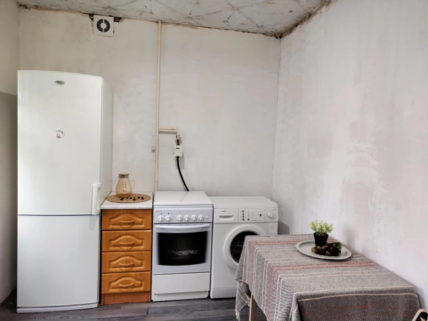 Купить двухкомнатную квартиру на улице Космический проспект в Омске. Вариант № 329501, 4, площадь -  квм, цена 3450000 рублей