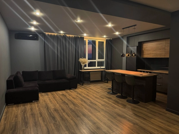 Купить квартиру на улице Есенина в Белгороде. Вариант № 221506, 1, площадь -  квм, цена 7600000 рублей