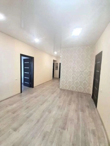 Купить дом в районе Западный в Элисте. Вариант № 2626523, 4, площадь -  квм, цена 9700000 рублей